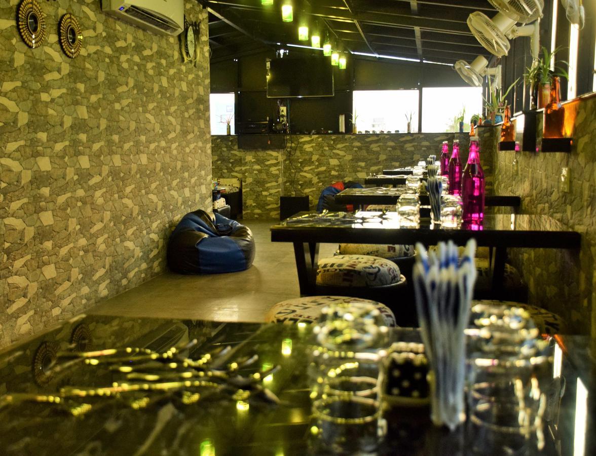 Hotel Narayani Enclave Kolkata Bagian luar foto