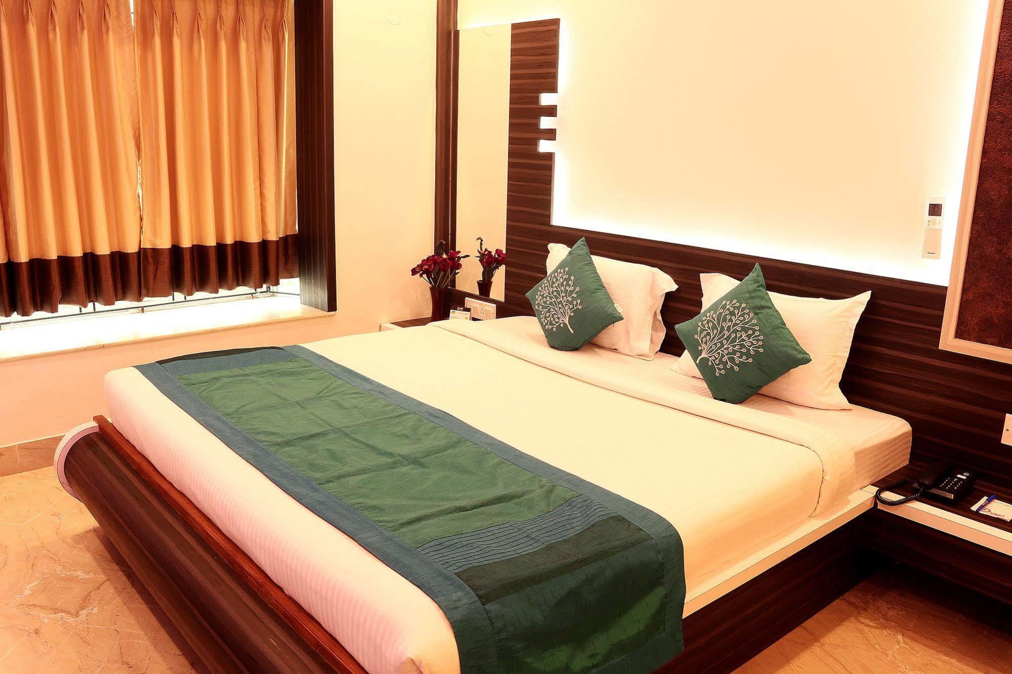 Hotel Narayani Enclave Kolkata Bagian luar foto